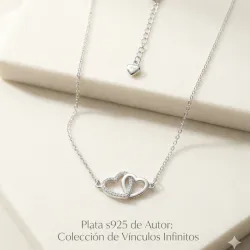 Cadena con corazones entrelazados
