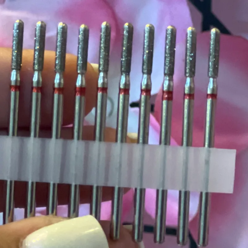 Fresa para manicura rusa