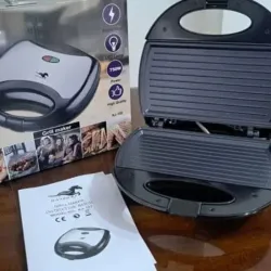 Sandwichera unizuki y marwa