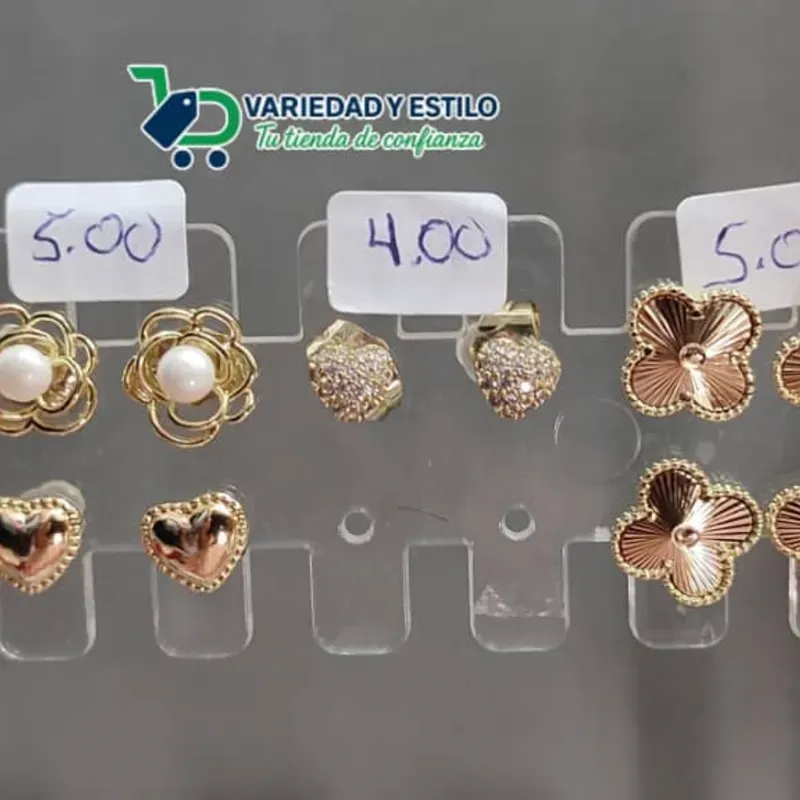 Aretes de oro laminado 14K 