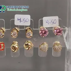 Aretes de oro laminado 14K 