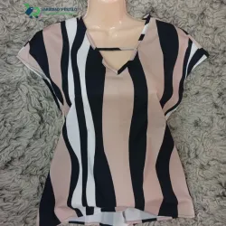 Blusa elegante de manga corta 