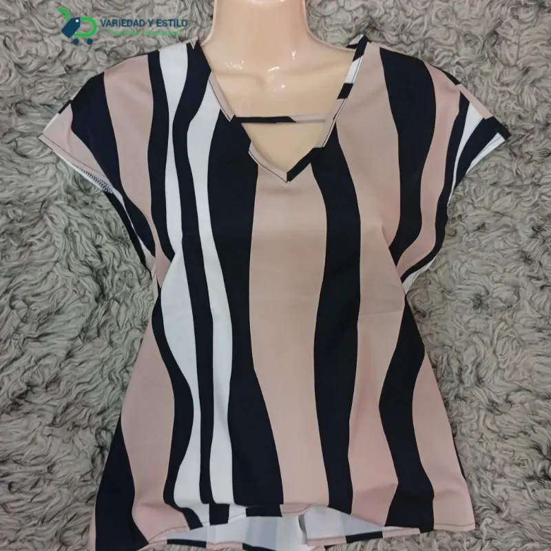 Blusa elegante de manga corta 
