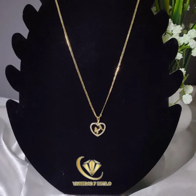Cadena con dije de madre e hijo