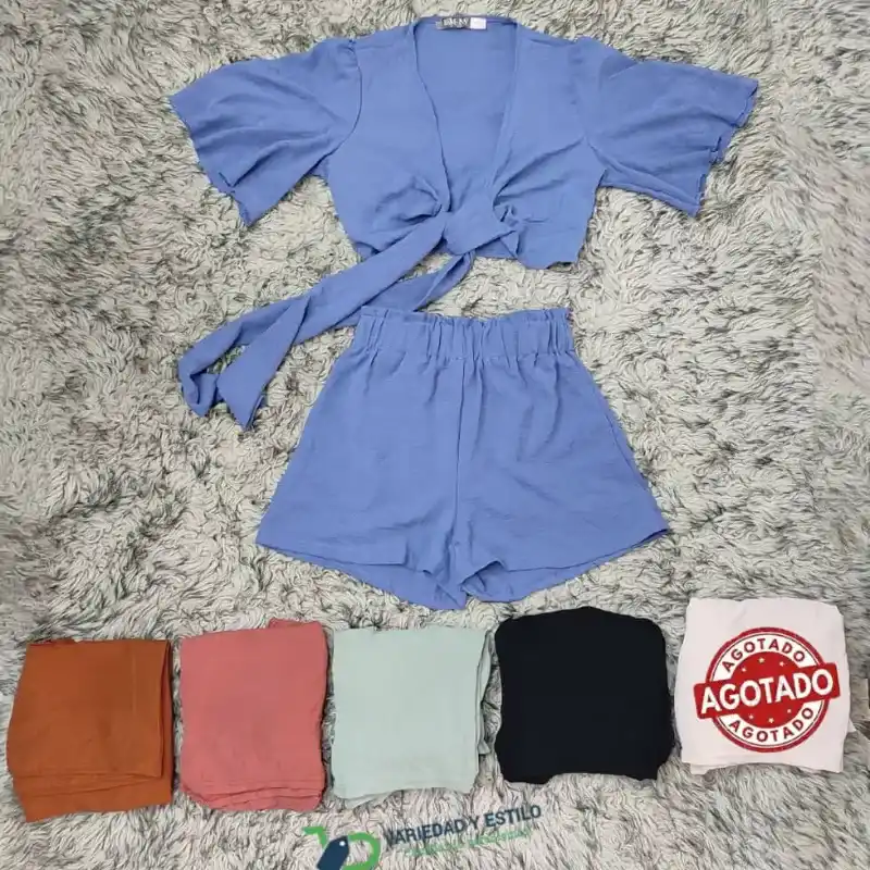 Conjunto de short y blusa 