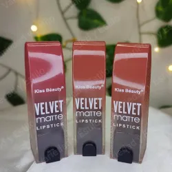 Labiales nude