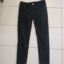 Pantalon negro de mezclilla