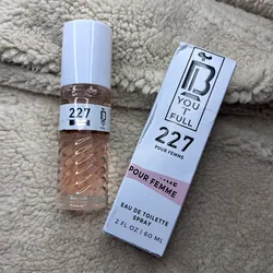 227 mujer