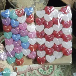 Paquete de 30 velitas pequeñas de corazones 
