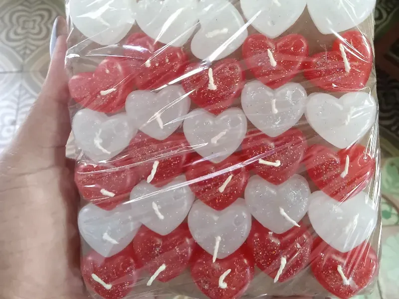 Paquete de 30 velitas pequeñas de corazones 