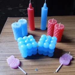 Velas cuadradas grandes de bolas 