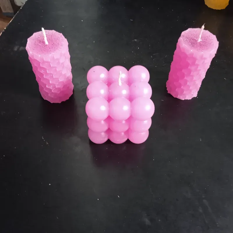 Velas cuadradas grandes de bolas 