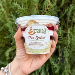 Mini tarta Tres leches de arándano