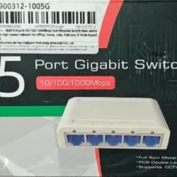 Switch de 5 puertos ethernet de 1 gigabite.