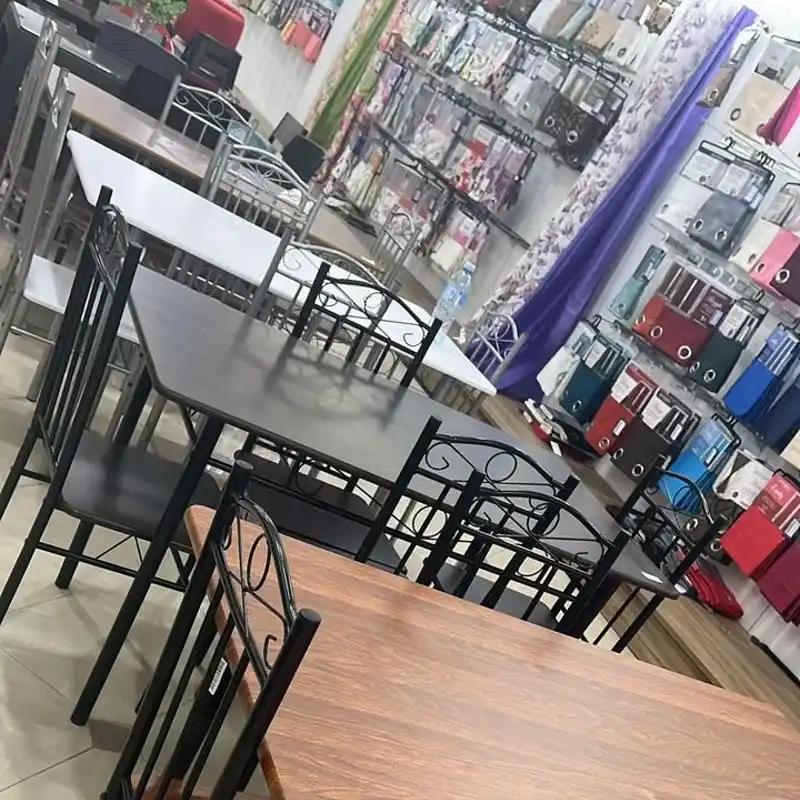 Juego de comedor de 4 sillas
