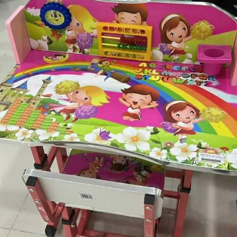 Mesa y silla didáctica para niña y niños con edades de 2 a 10 años. 