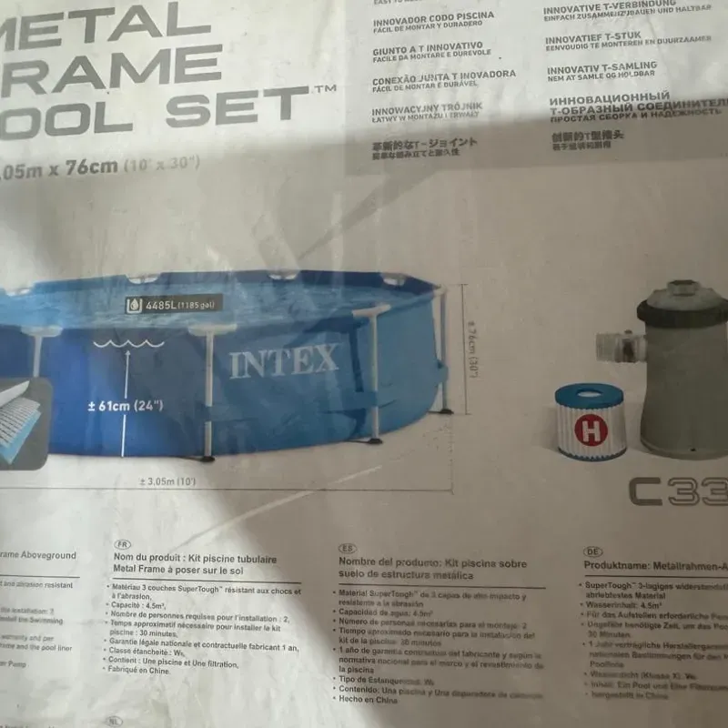 Piscina de forma circular para niños y adultos. Marca Intex