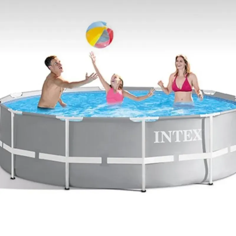 Piscina Marca: INTEX  (Diámetro: 3.1 m x Altura 76 cm). Capacidad 1,185 galones