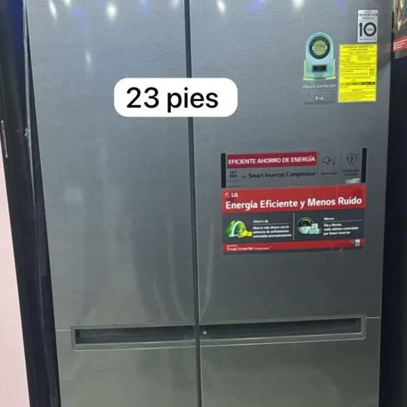 🟡Refrigerador LG 23 pies cuatro puertas. 