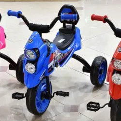 Triciclo tipo moto con pedal para niño