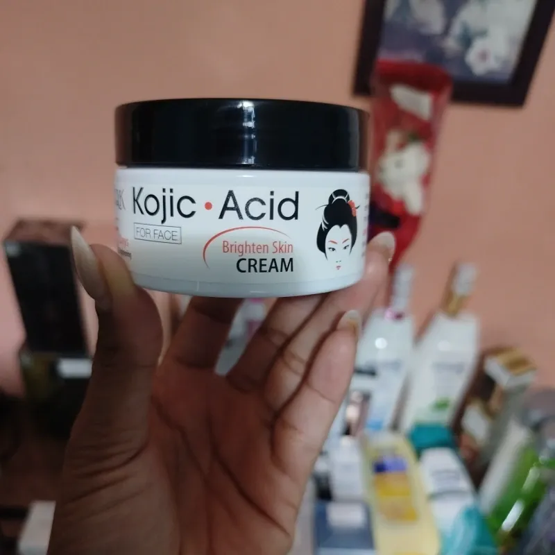Crema Facial Iluminadora De Ácido Kojic