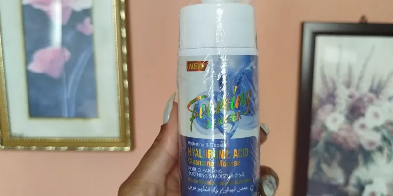 Espuma Limpiadora Facial De Ácido Hialurónico 