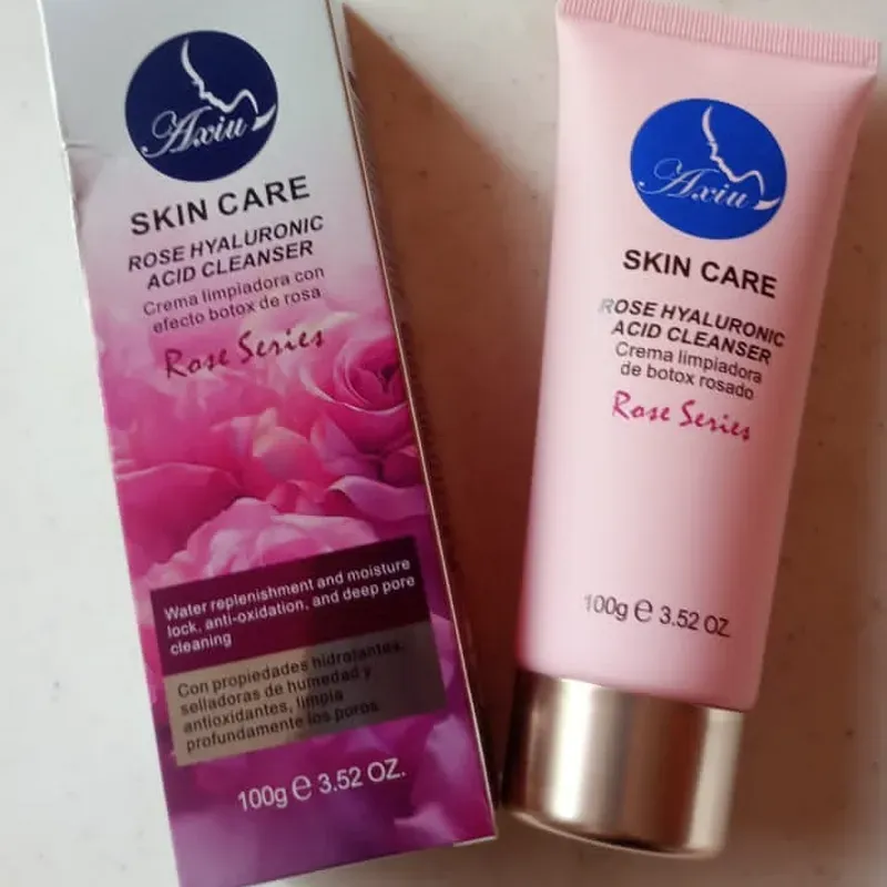 Gel Limpiador De Rosa Con Ácido Hialurónico 