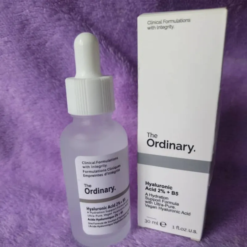 Sérum De Ácido Hialurónico Con Un 2% y Vitamina B5