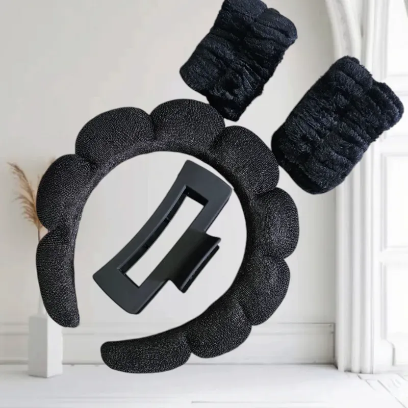 Set de diadema , muñequeras y pellizco para rutina de cuidado facial o maquillaje