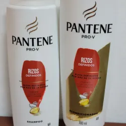 Juego de Shampo y Acondicionador Pantene