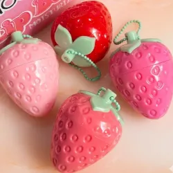 Bálsamo labial humectante e hidratante en forma de fresa 🍓 con colgante