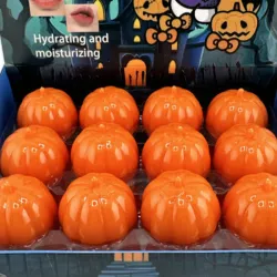 Bálsamo labial humectante e hidratante en forma de calabaza 🎃 