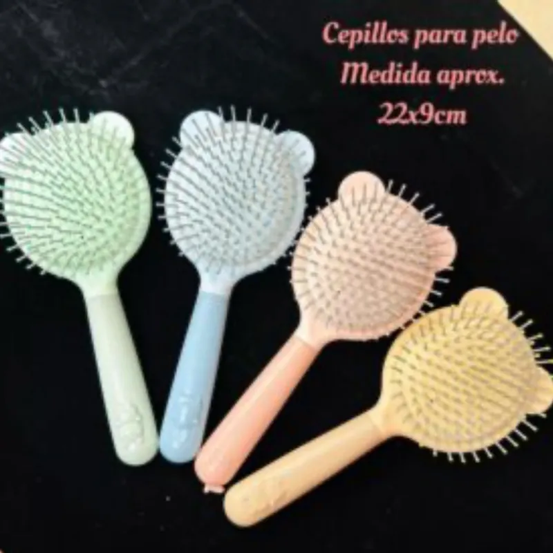 Cepillo para peinar con orejitas