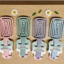 Cepillo rectangular flexible para peinar