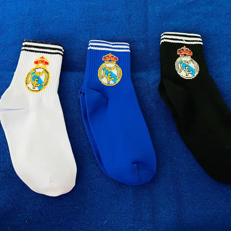 Medias largas con diseños