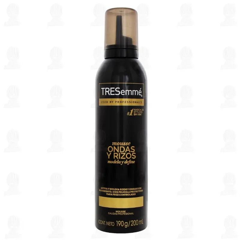 Mousse Tresemmé para  cabellos con ondas y rizos