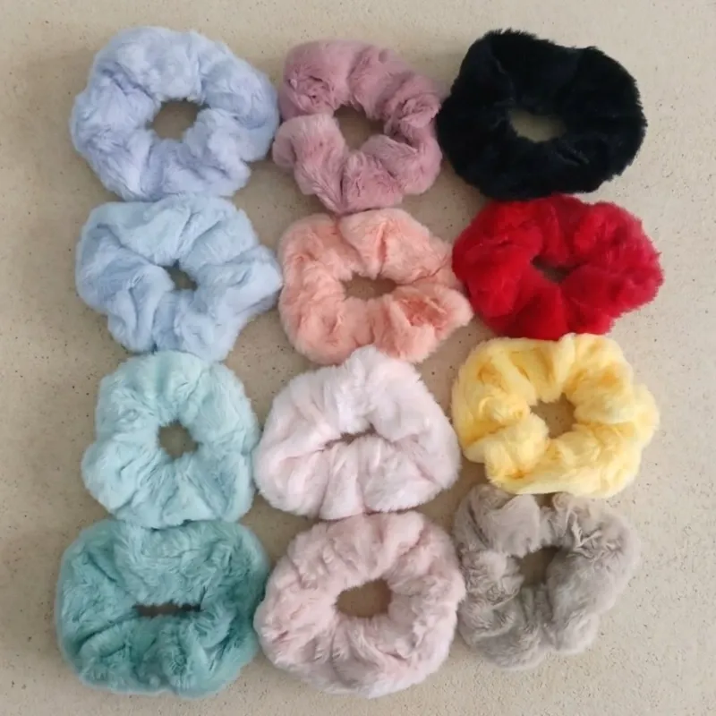 Scrunchie tipo peluche
