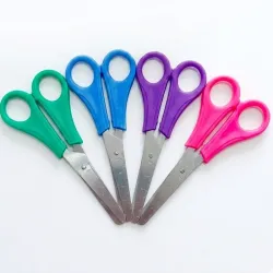 Tijera escolar ✂️