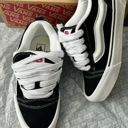 Vans Knu Skool