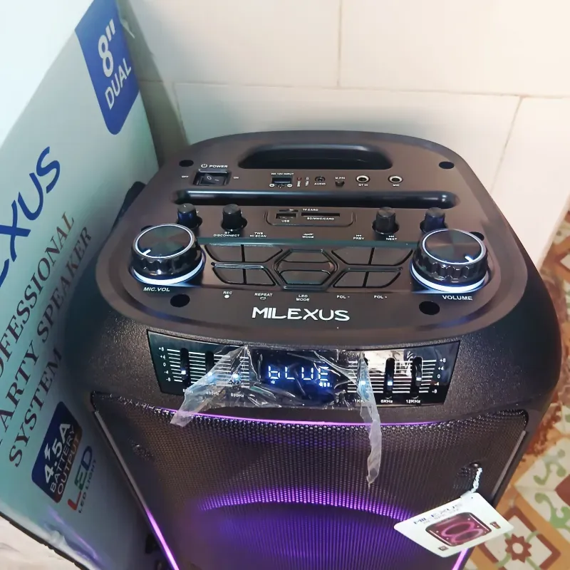 Bocina Recargable 8"x2 Milexus