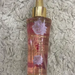 Colonia Love Petals 