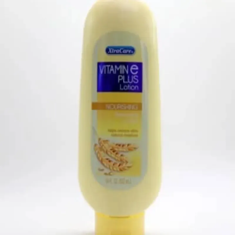 Crema corporal VITAMINA E PLUS marca Xtracare De 532 ml
