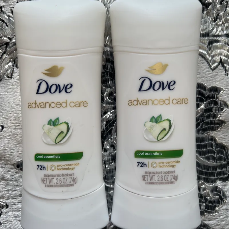 Desodorantes Dove en pasta 