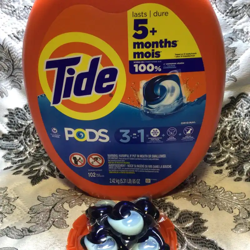 Detergente Tide 