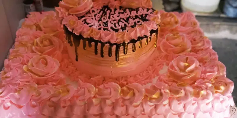 Cake de Doble Piso del Tamaño de una Bandeja 