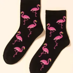 Medias negras con flamencos