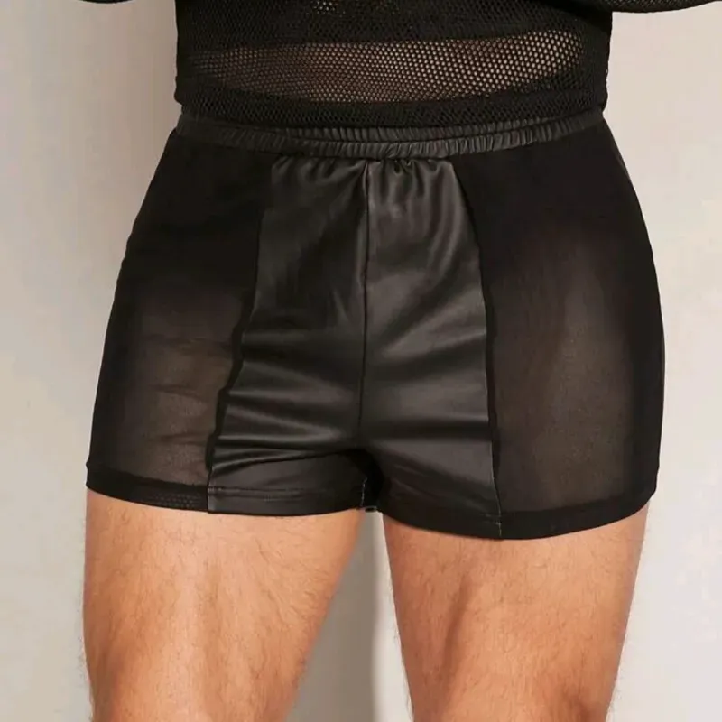 Shorcito negro con transparencias laterales