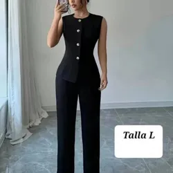 Conjunto de chaleco y pantaloneta negro