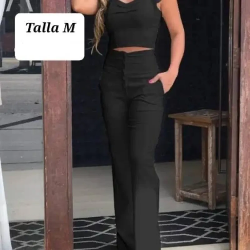 Conjunto de pantalón negro