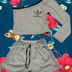 Conjunto de short y blusa